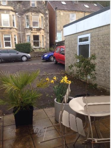 Alexandra Annexe Apartment Bath Exterior photo